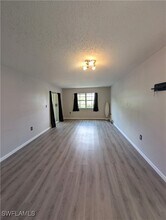3401 Winkler Ave in Ft. Myers, FL - Building Photo - Building Photo