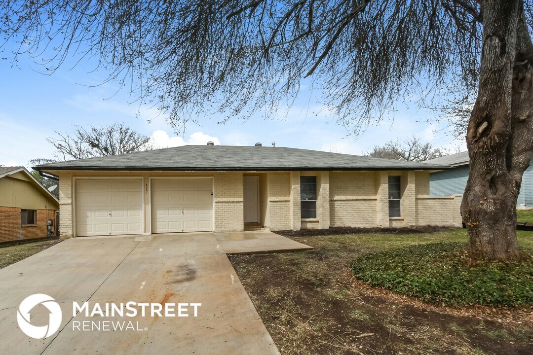 6507 Ridge Cir Dr in San Antonio, TX - Building Photo