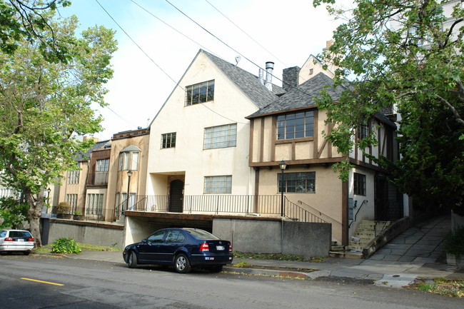 Maison La Conte Apartments in Berkeley, CA - Building Photo - Building Photo