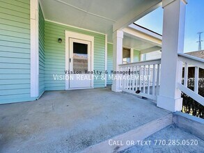 31 Reynolds St in Newnan, GA - Building Photo - Building Photo