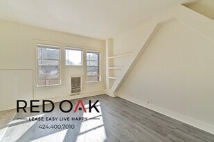 537 S Kenmore Ave in Los Angeles, CA - Building Photo