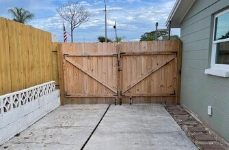 4636 Irene Loop, Unit 1 in New Port Richey, FL - Building Photo - Building Photo