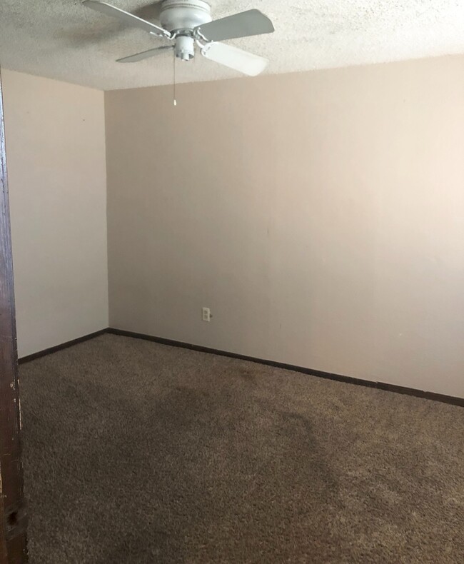 property at 2915 SW 82nd St
