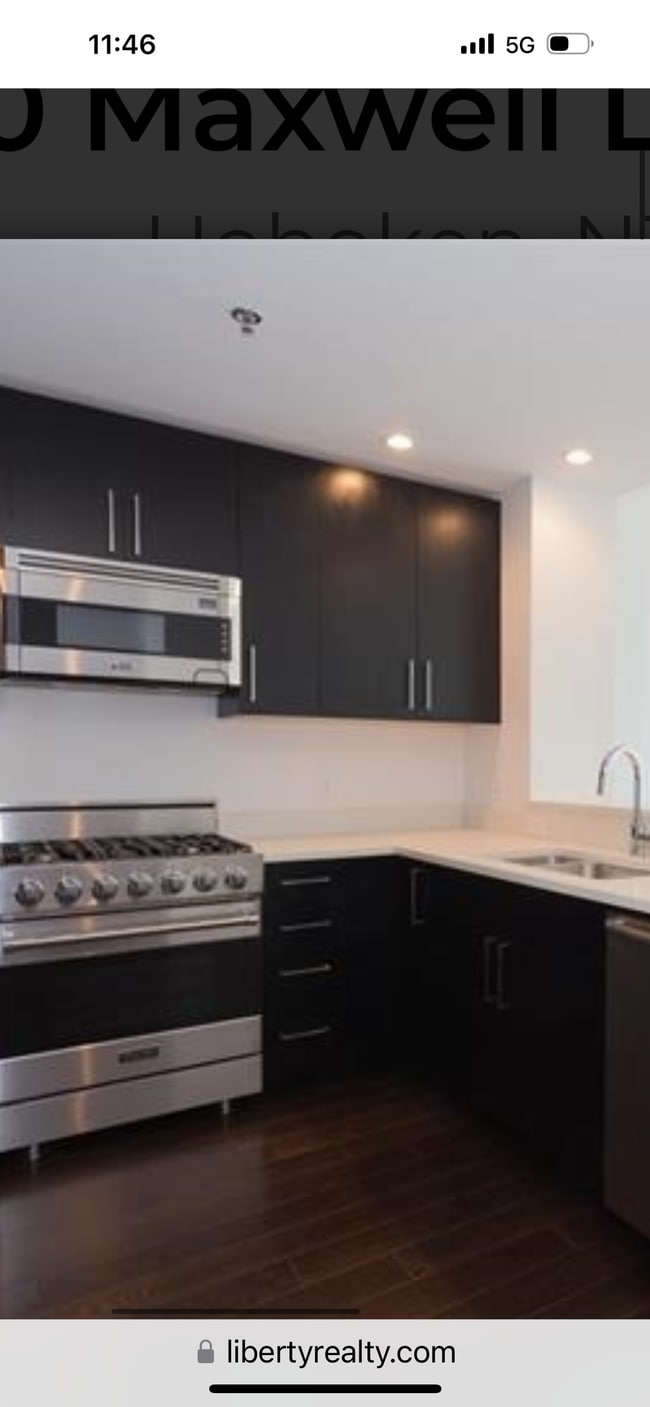 property at 1100 Maxwell Ln