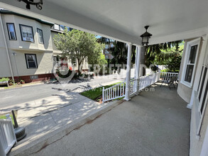 1 Langdon Sq, Unit 2 in Cambridge, MA - Building Photo - Building Photo