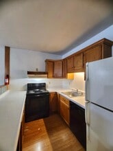 3277 S 10th St in Milwaukee, WI - Building Photo - Building Photo