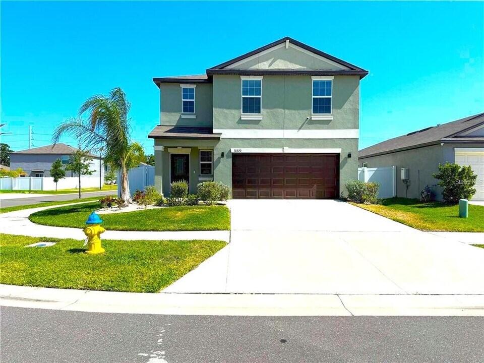 10330 Blue Plume Ct in Riverview, FL - Building Photo