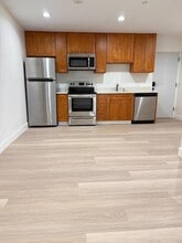 318 3rd Ln in South San Francisco, CA - Building Photo - Building Photo