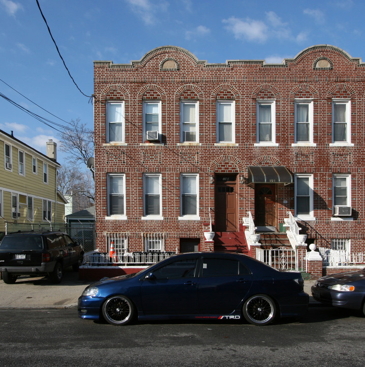 150 E 56th St in Brooklyn, NY - Building Photo