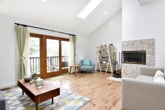 63 Sunnyside Pl in Irvington, NY - Building Photo - Building Photo