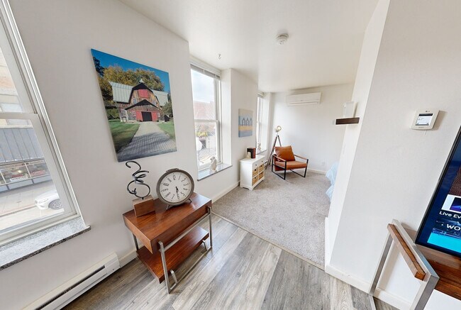 502 N Main St, Unit SI ID1253095P in Oshkosh, WI - Building Photo - Building Photo