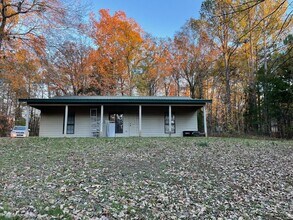 420 Barnett Cir in Columbus, MS - Building Photo - Building Photo