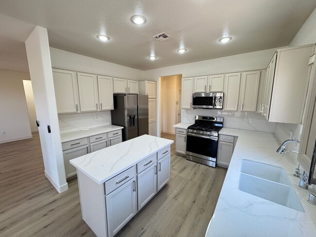2084 Tiger Links Dr