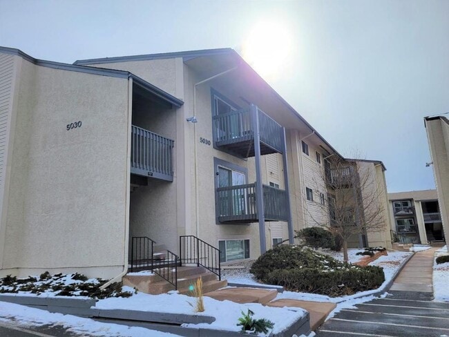 5030 El Camino Dr, Unit #3