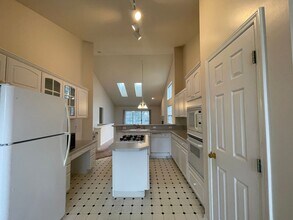 4368 Pond Ridge Ct in Grand Rapids, MI - Building Photo - Building Photo