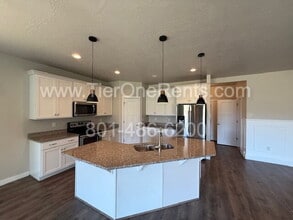 661 Koins Way in Bluffdale, UT - Building Photo - Building Photo