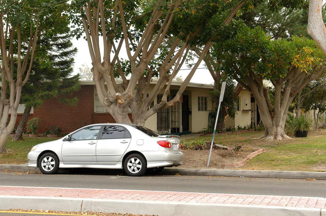 9862 Belfast Dr in Garden Grove, CA - Building Photo