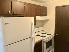 7217 NE 175th St, Unit 215 in Kenmore, WA - Building Photo - Building Photo