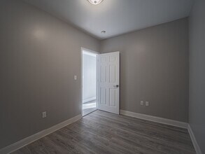 143 London St, Unit #2 in Boston, MA - Building Photo - Building Photo