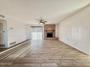 10833 Cardigan Dr in El Paso, TX - Building Photo - Building Photo