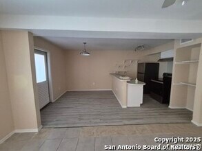 3718 Pleasanton Rd in San Antonio, TX - Building Photo - Building Photo