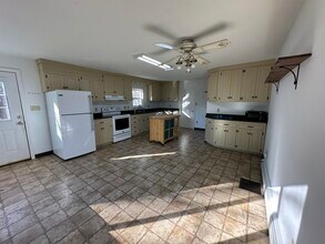 1 Ellsworth St in Sanford, ME - Building Photo - Building Photo