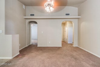 7048 Copper Town Dr in El Paso, TX - Building Photo - Building Photo