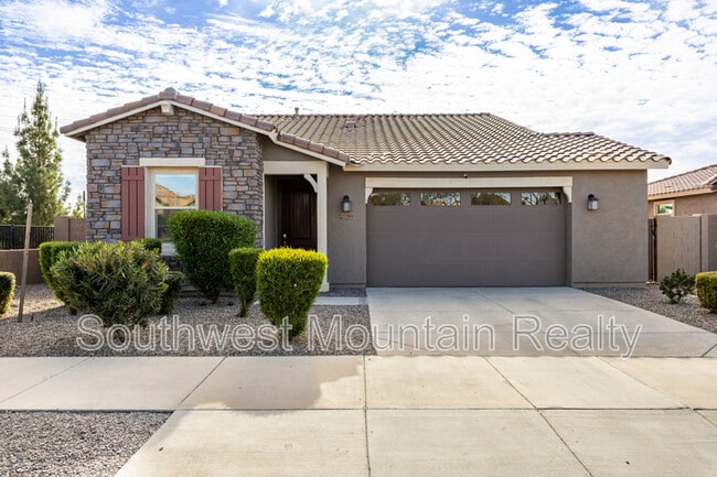property at 21399 E Estrella Ct