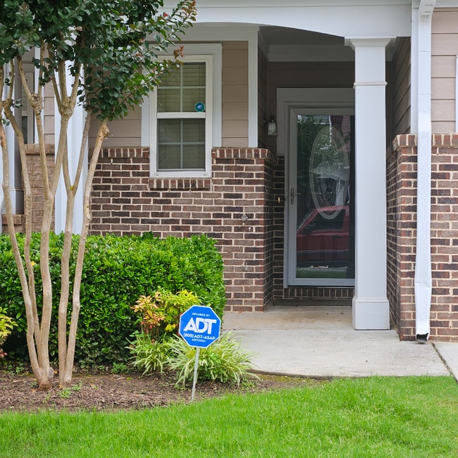 1052 Crown Blvd in Stone Mountain, GA - Building Photo - Building Photo