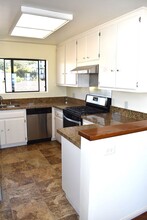 4554 Newport Ave in San Diego, CA - Building Photo - Building Photo