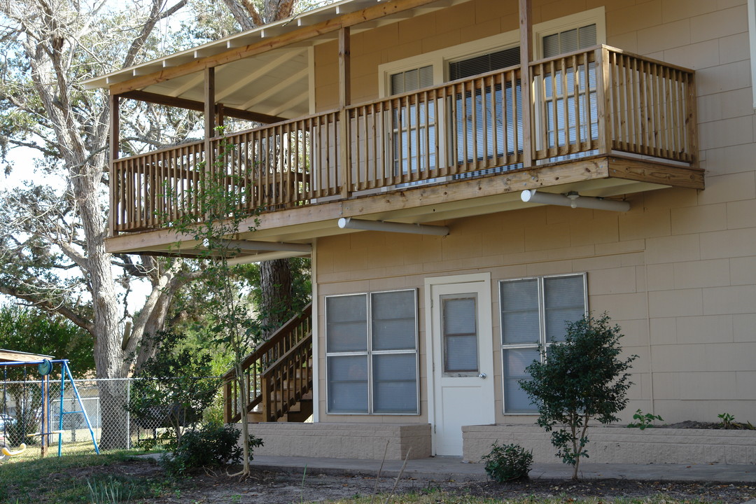 651 Us-59 in Goliad, TX - Building Photo