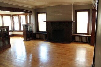 3810 Lyndale Ave S, Unit 1 in Minneapolis, MN - Foto de edificio - Building Photo