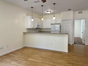 38 Weeden St-Unit -A in St. Augustine, FL - Building Photo - Building Photo