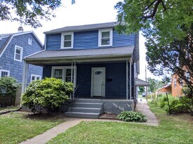 12 Leeway in Dundalk, MD - Building Photo