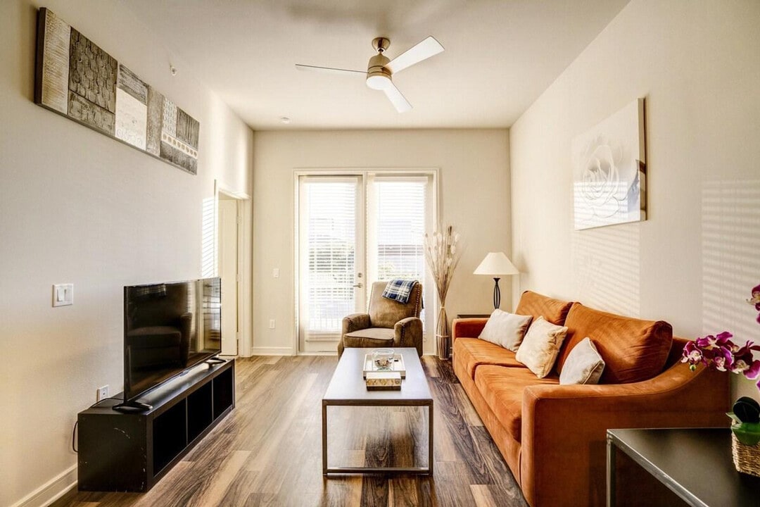 13505 Inwood Dr in Dallas, TX - Building Photo