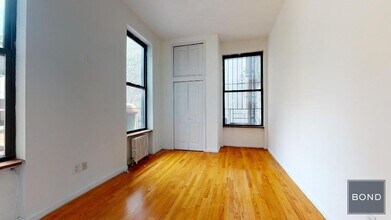 176 2nd Ave in New York, NY - Building Photo - Building Photo