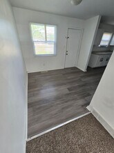 242 N Southampton Ave in Columbus, OH - Building Photo - Building Photo