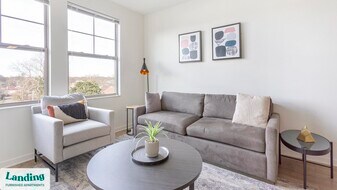 2017 Brook Rd in Richmond, VA - Building Photo