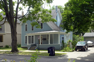 111 Madison Ave SE Apartments