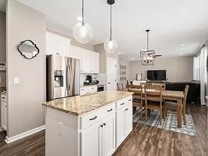 3997 Caysee Jay Way in Grove City, OH - Foto de edificio - Building Photo