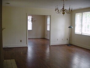 220 Gilleland Dr in Athens, GA - Building Photo - Building Photo