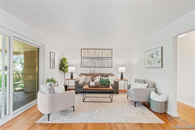 property at 2311 S Jasmine Pl