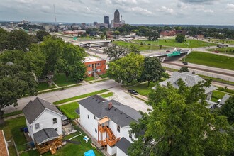 1050 21st St in Des Moines, IA - Building Photo - Building Photo