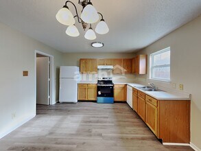 8845 Limberlost Ct in Camby, IN - Building Photo - Building Photo