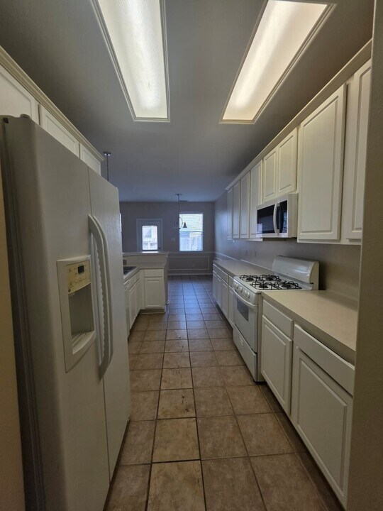 16854 Brooktondale Ct in Houston, TX - Building Photo