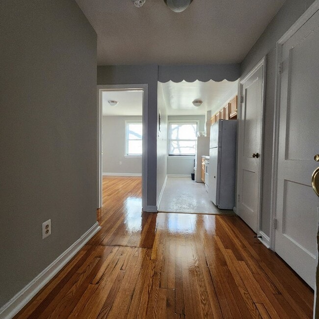 429 Burbank St SE in Washington, DC - Building Photo - Building Photo