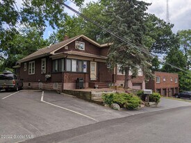 106 Braintree St in Albany, NY - Building Photo