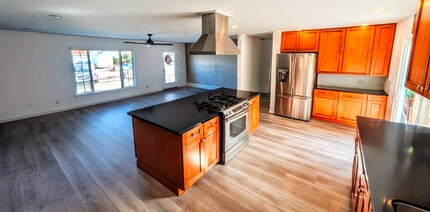 365 Elkwood Ave in Imperial Beach, CA - Building Photo - Building Photo