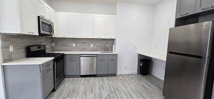 487 Ocean Ave, Unit 3 in Jersey City, NJ - Building Photo - Building Photo