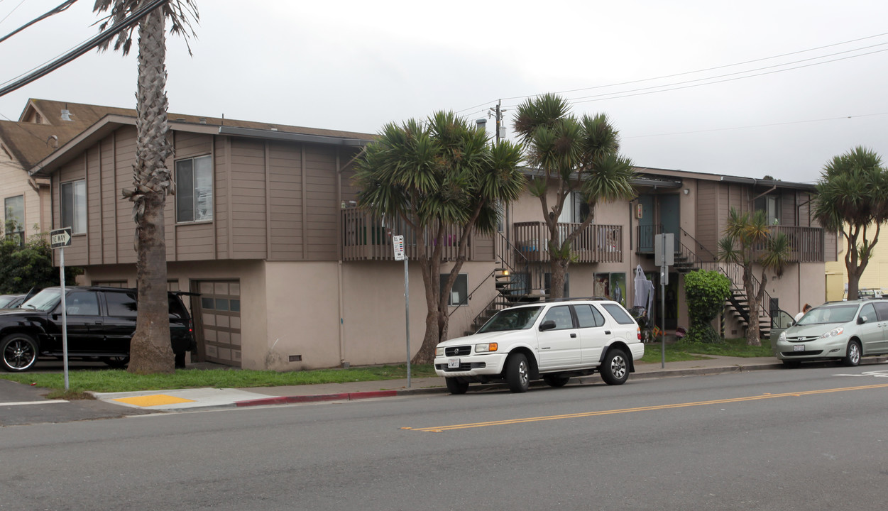 6 Spruce Ave in South San Francisco, CA - Foto de edificio